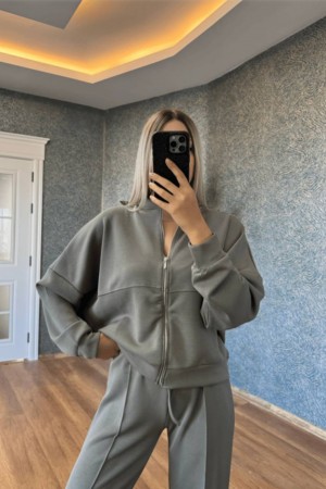 220273 TOPTAN HAKİ EŞOFMAN TAKIM