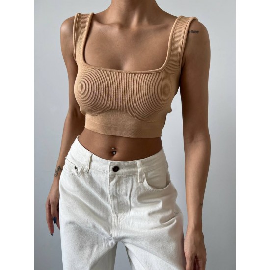 220320 mink Crop