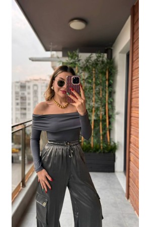 220347 TOPTAN GRİ BLUZ