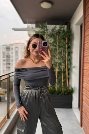 220347 TOPTAN GRİ BLUZ