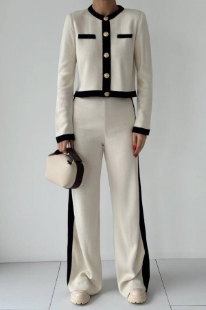220438 white Pants suit