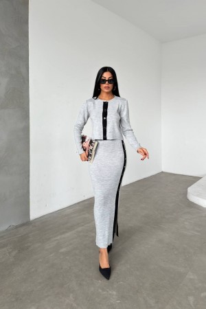 220474 TOPTAN GRİ ETEK TAKIM