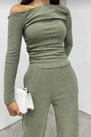 220556 TOPTAN HAKİ PANTOLON TAKIM