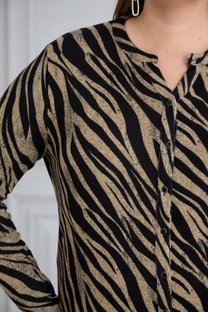 220609 patterned SHIRT