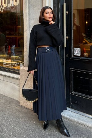 220698 TOPTAN LACİVERT ETEK