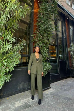 221157 TOPTAN HAKİ PANTOLON TAKIM