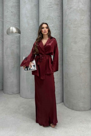221753 burgundy Skirt