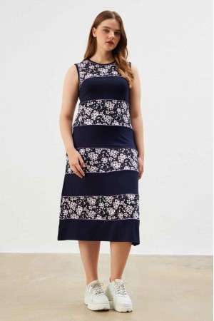 222306 patterned DRESS