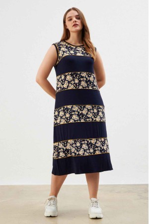 222308 patterned DRESS