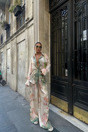 222812 patterned Pants suit