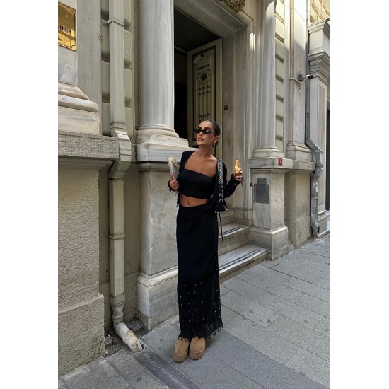 222834 TOPTAN SİYAH ETEK TAKIM