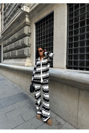 222835 TOPTAN ÇİZGİLİ PANTOLON TAKIM