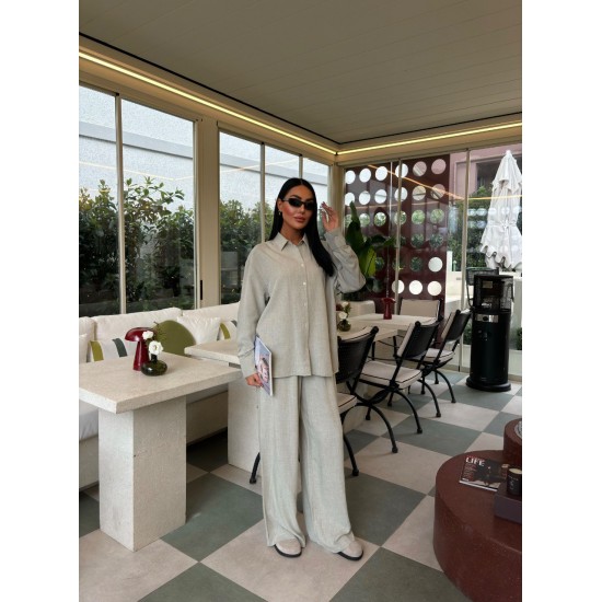 222879 Water is green Pants suit