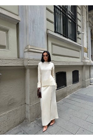 222937 TOPTAN GRİ ETEK TAKIM