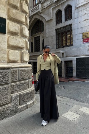 223029 TOPTAN SİYAH ETEK