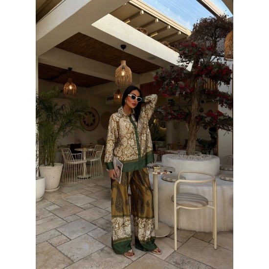 223121 patterned Pants suit