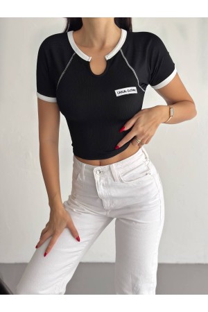 224690 TOPTAN SİYAH CROP