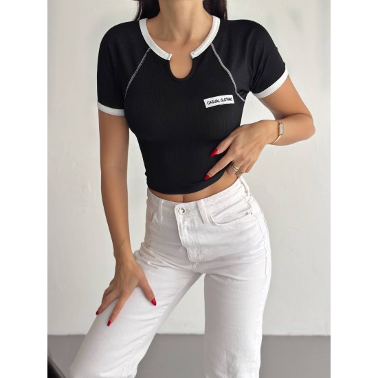 224690 black Crop