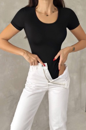 224710 TOPTAN SİYAH BODYSUIT