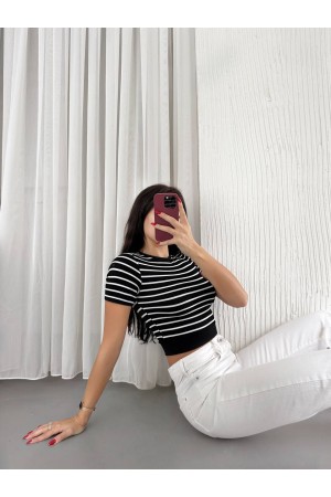 224712 TOPTAN ÇİZGİLİ CROP