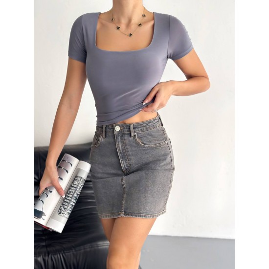 224814 Grey Crop