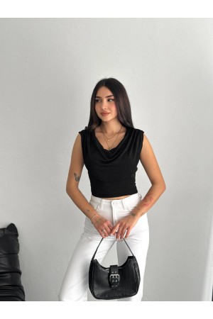 224967 TOPTAN SİYAH BLUZ