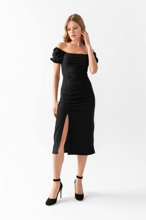 225958 SİYAH ELBİSE