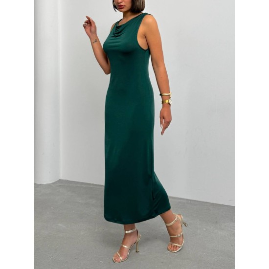 226920 Изумрудно-зеленый ОДЕВАТЬСЯ