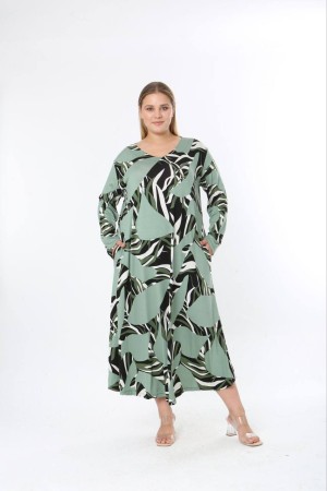 228210 Patterned DRESS