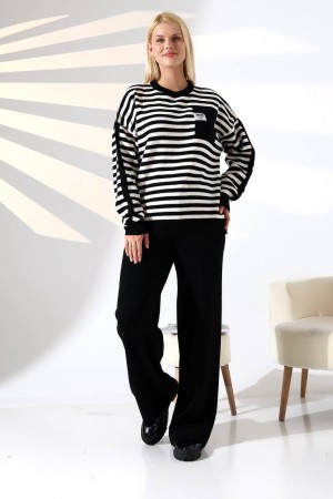 228594 ÇİZGİLİ TAKIM