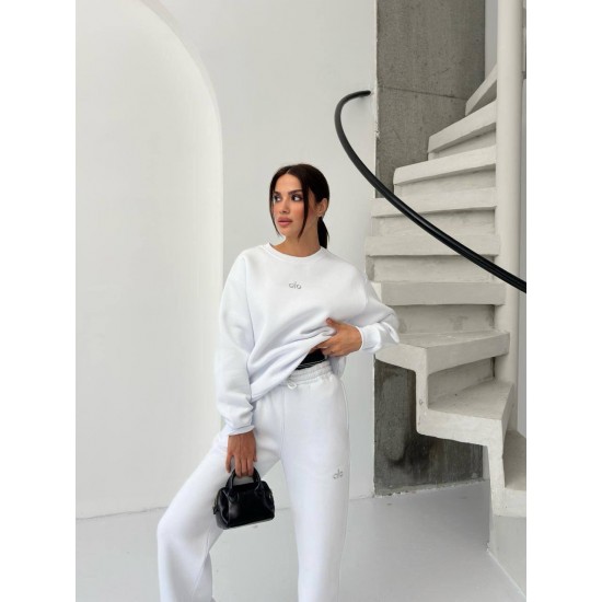 228622 BEYAZ EŞOFMAN TAKIM