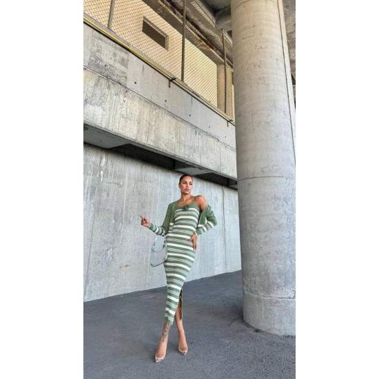 228814 YEŞİL ELBİSE