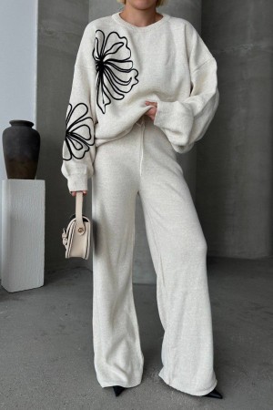 228824 WHITE Trousers