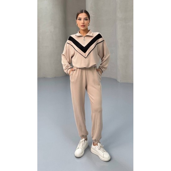 229150 KREM EŞOFMAN TAKIM