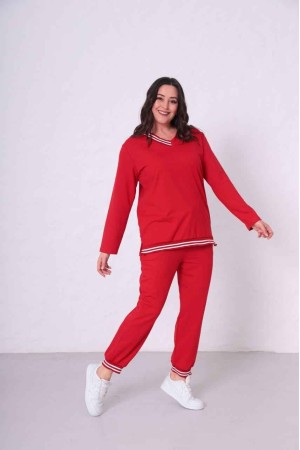 229340 KIRMIZI EŞOFMAN TAKIM