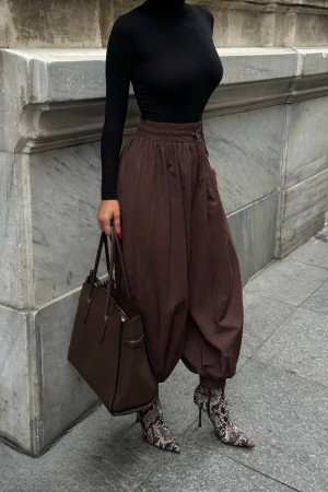 230501 COFFEE TROUSERS