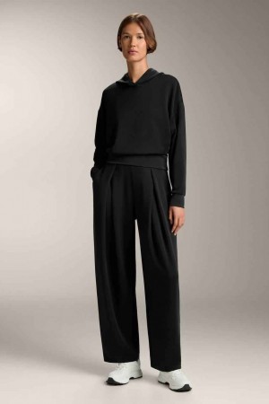 230612 BLACK TROUSERS