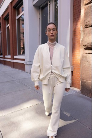 230621 EKRU EŞOFMAN TAKIM