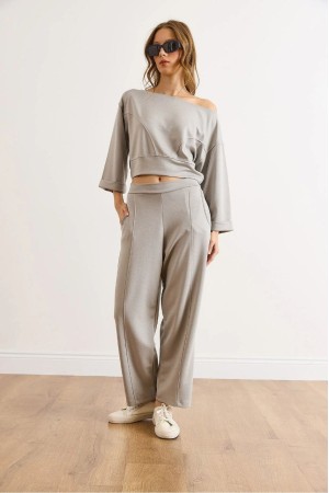 231036 TAŞ EŞOFMAN TAKIM