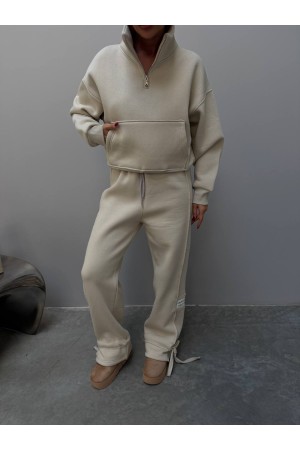 231561 KREM EŞOFMAN TAKIM