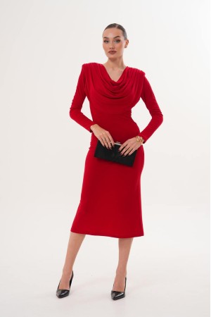 231912 KIRMIZI ELBİSE