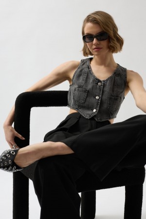 F42913147125943 GRİ YELEK