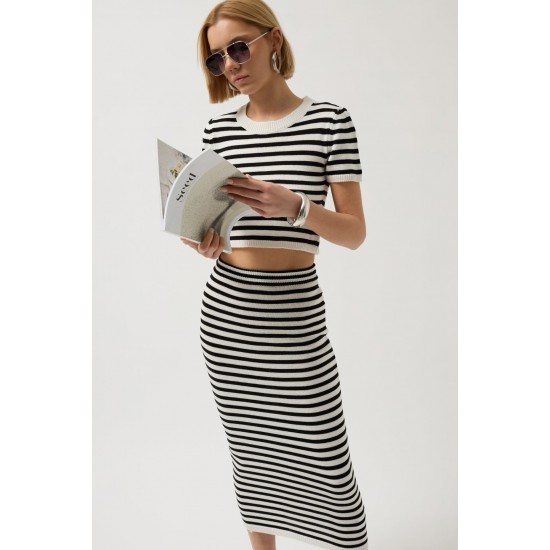 F44528198353079 SİYAH ETEK