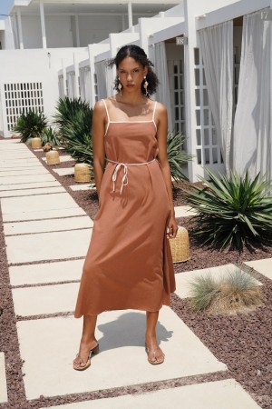 F44833242251447 KAHVERENGİ ELBİSE