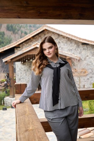 KRİSTAL VE DOKUMA KUMAŞ GÖMLEK 188415