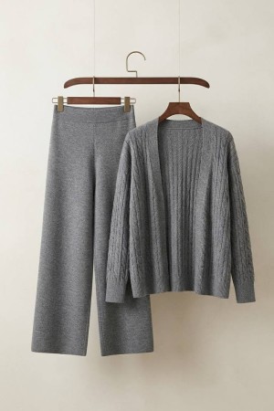 KNITTED SET 192173
