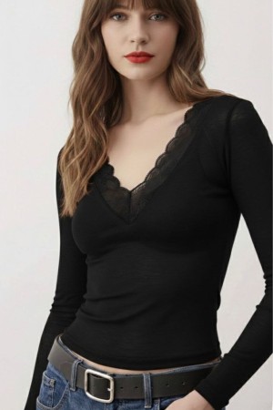 SİYAH BLUZ DANTEL YAKA 185743