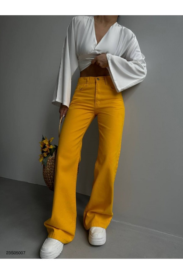 152148 yellow JEANS