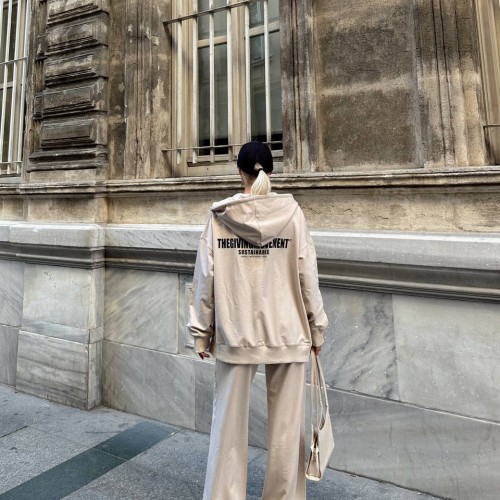 177093 TOPTAN BEJ EŞOFMAN TAKIM 177093 TOPTAN BEJ EŞOFMAN TAKIM toptan bayan giyim