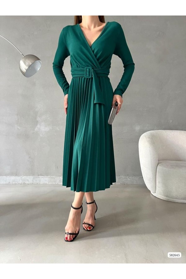 181057 Изумрудно-зеленый Вечернее платье